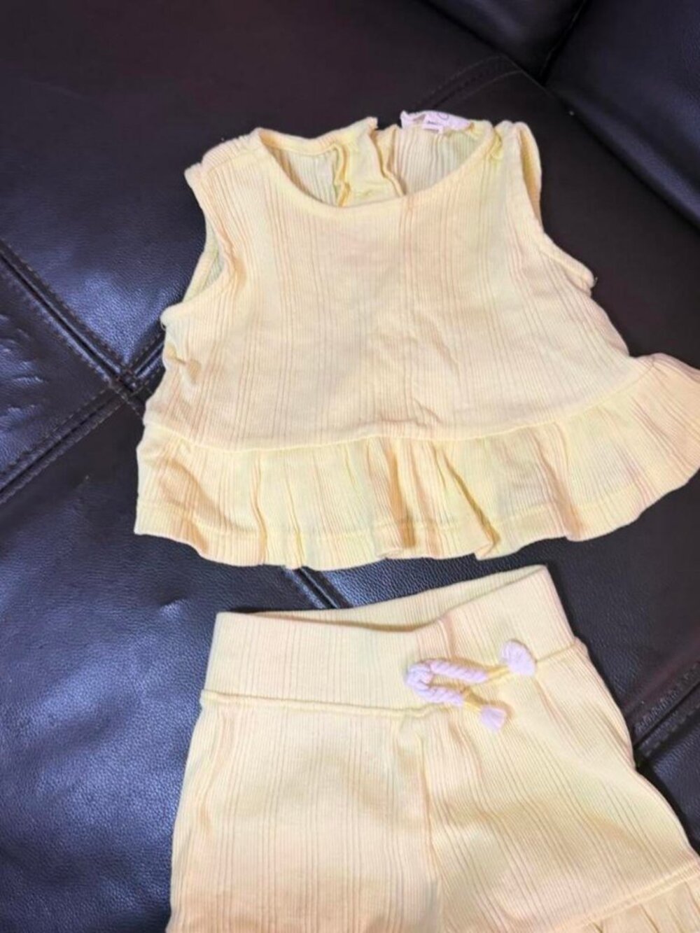 Jessica Simpson Baby Girls Yellow Ribbed Ruffle Set 3–6 Months - Picture 3 of 5